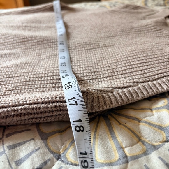 Abercrombie & Fitch Women’s Beige Crewneck Vest Sweater, Cotton Blend, Small - Picture 9 of 11